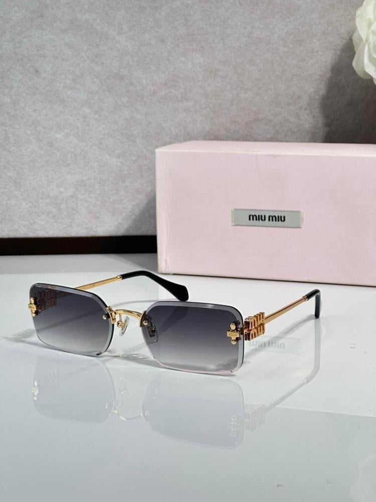 MIUMIU