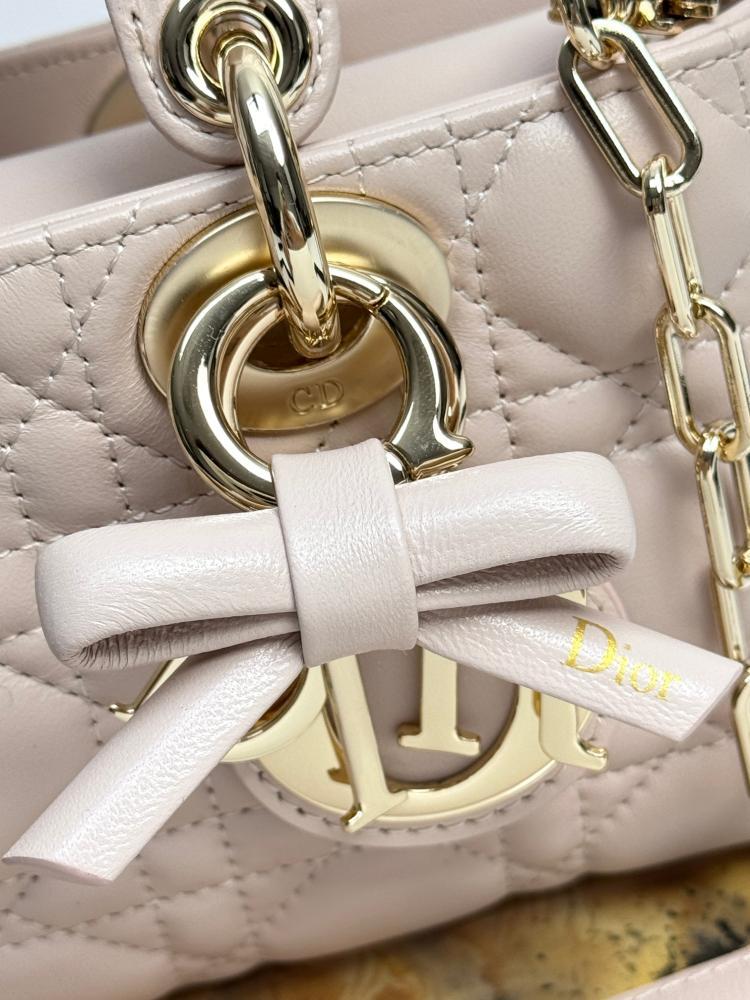 بيج الجديده Micro Dior joy 22cm