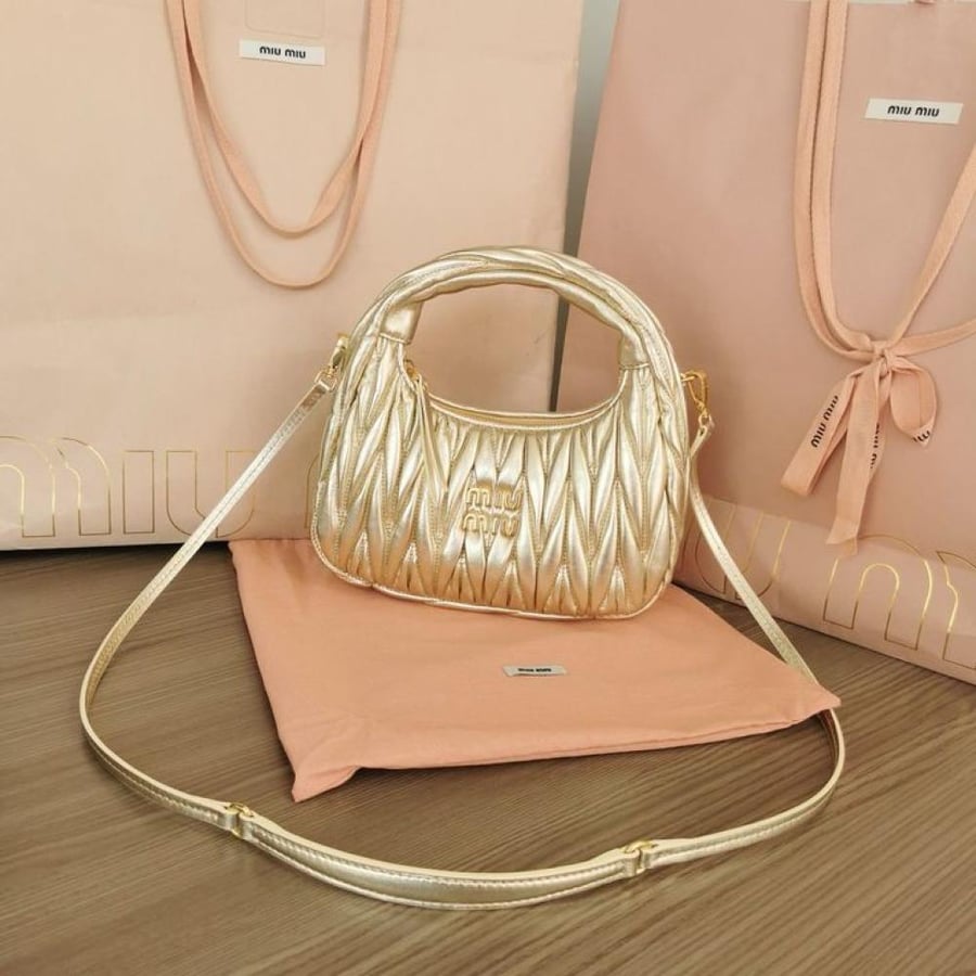 MIUMIU 20CM