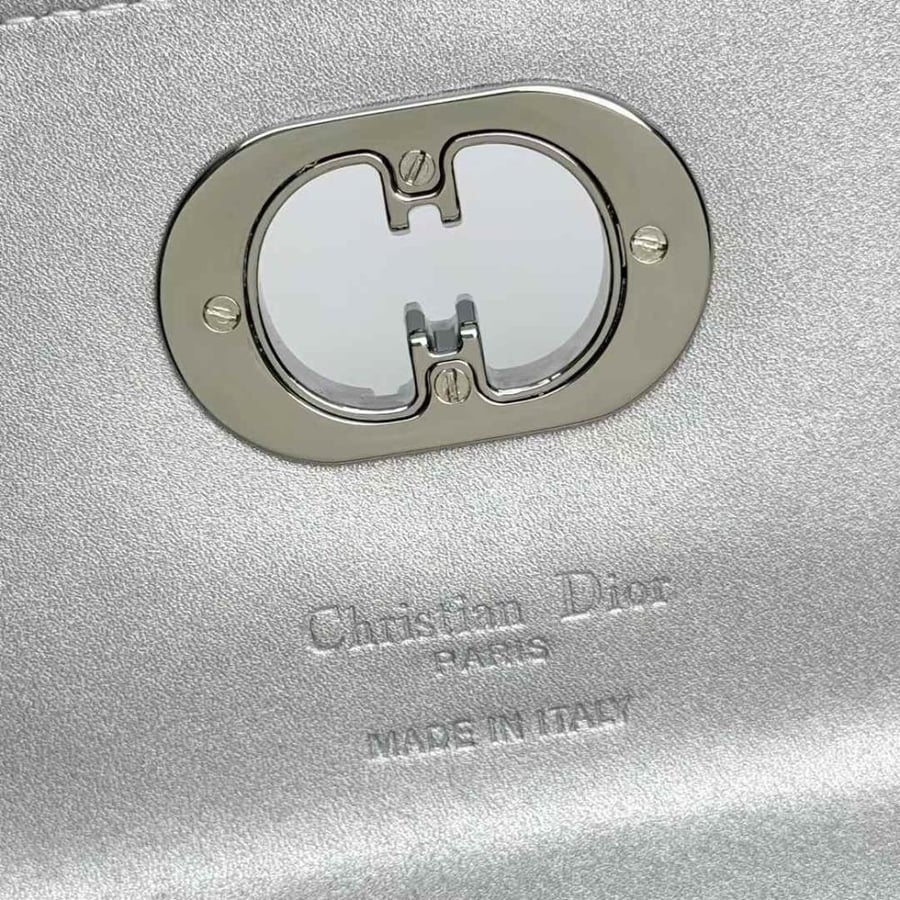 DIOR 24cm