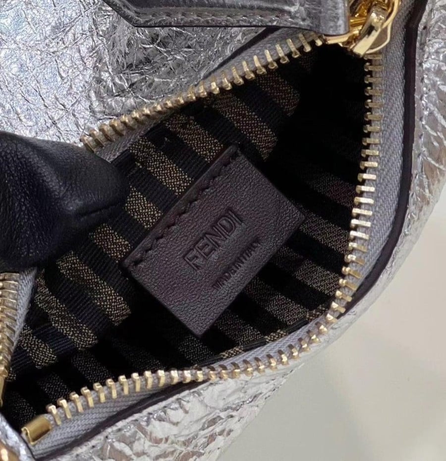 Fendi  small Fendigraphy29CM