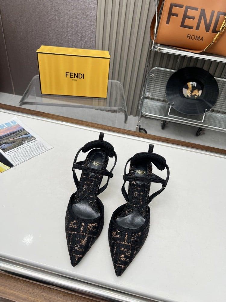 FENDI  مقاس 38