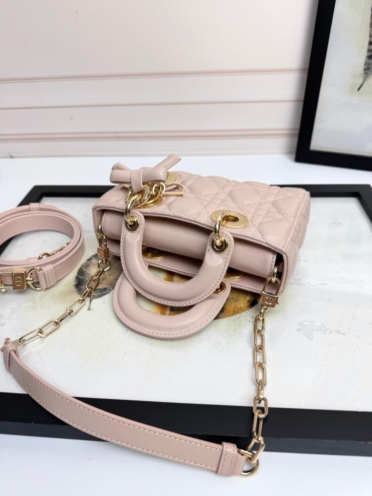 الجديده بيج  Micro Dior joy 16cm