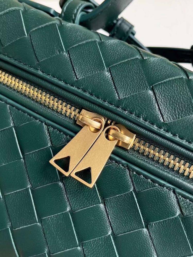 BOTTEGA VENETA 22CM