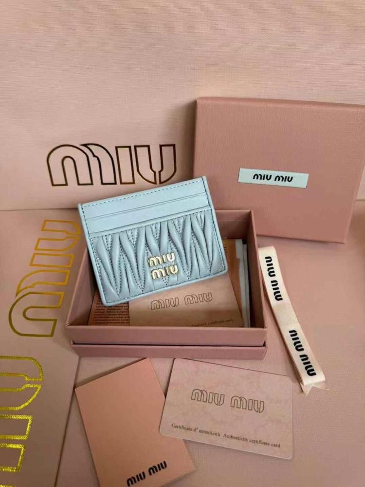 MIUMIU