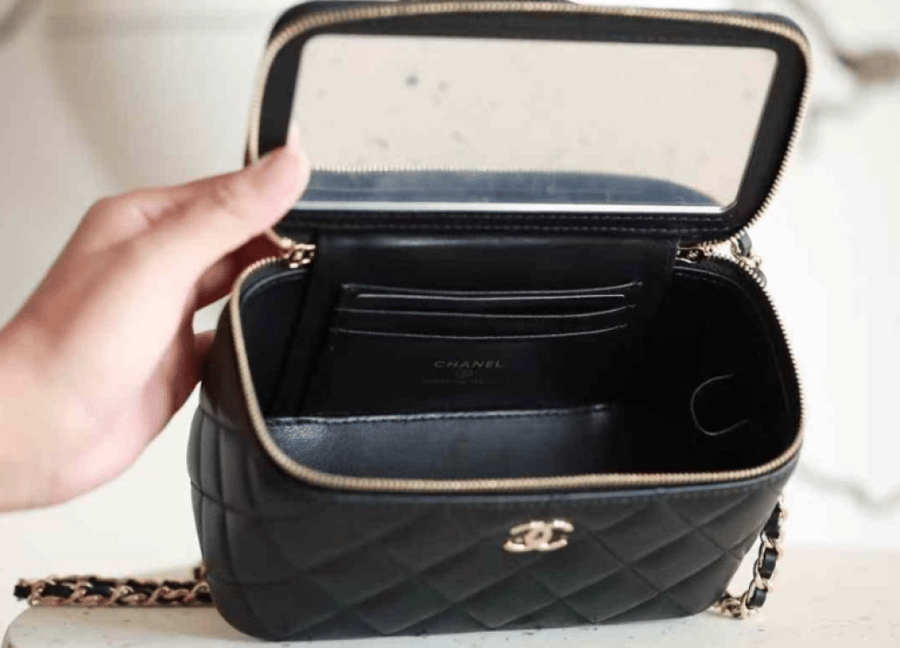 Chanel 17CM