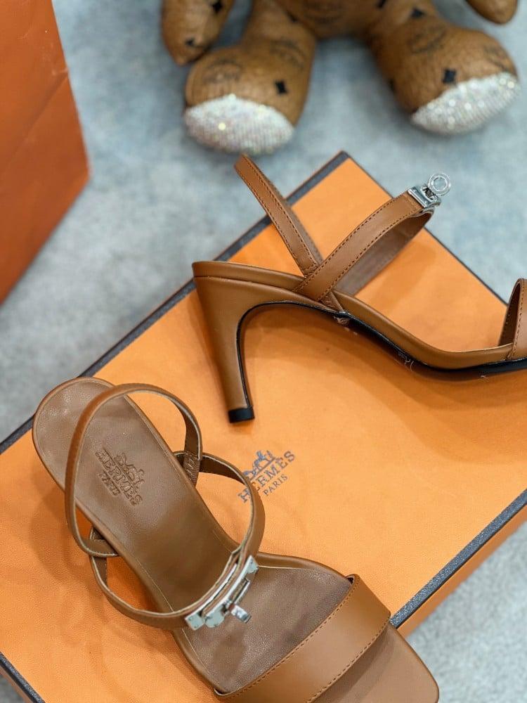 Hermes مقاس 38