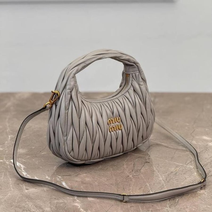 MIUMIU 20CM