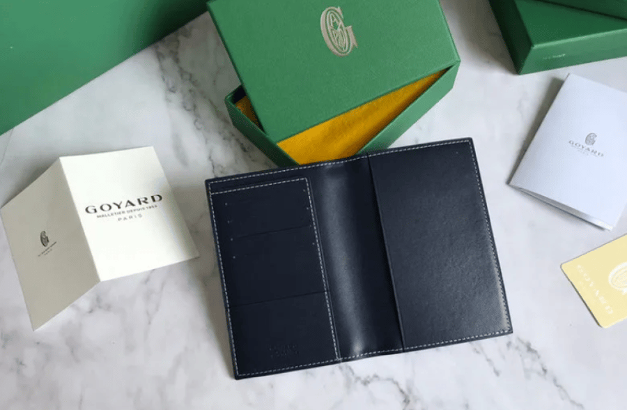 GOYARD حامل جواز السفر