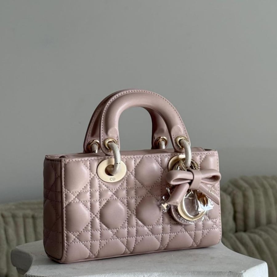 وردي الجديده Micro Dior joy 22cm