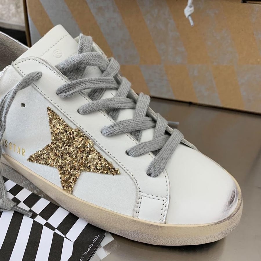 GOLDEN GOOSE