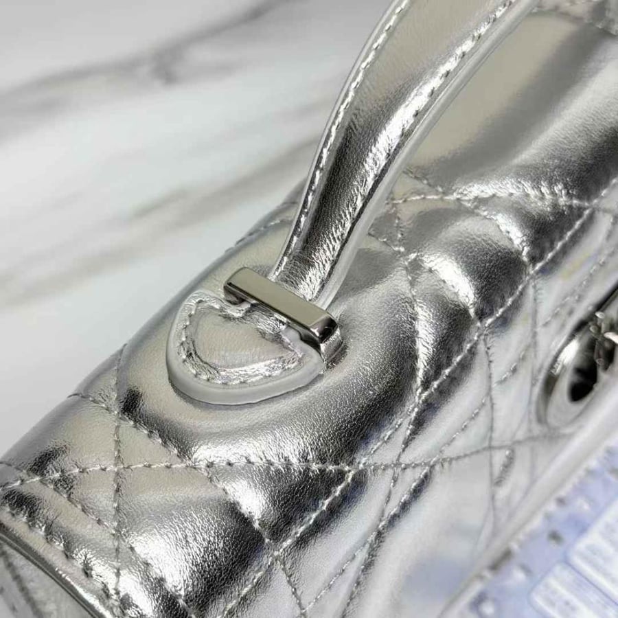 DIOR 24cm