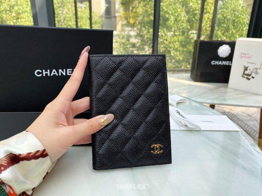 CHANILحامل جواز السفر
