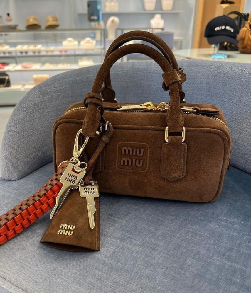 MIUMIU