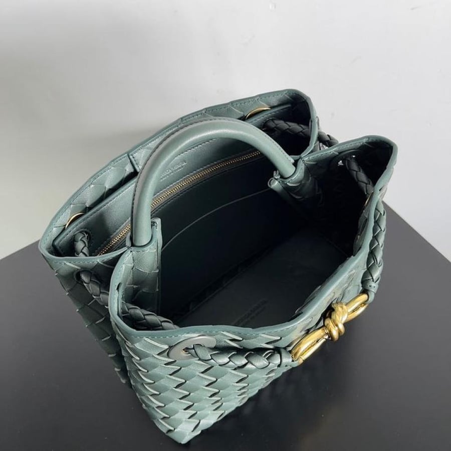 Small Andiam   25CM