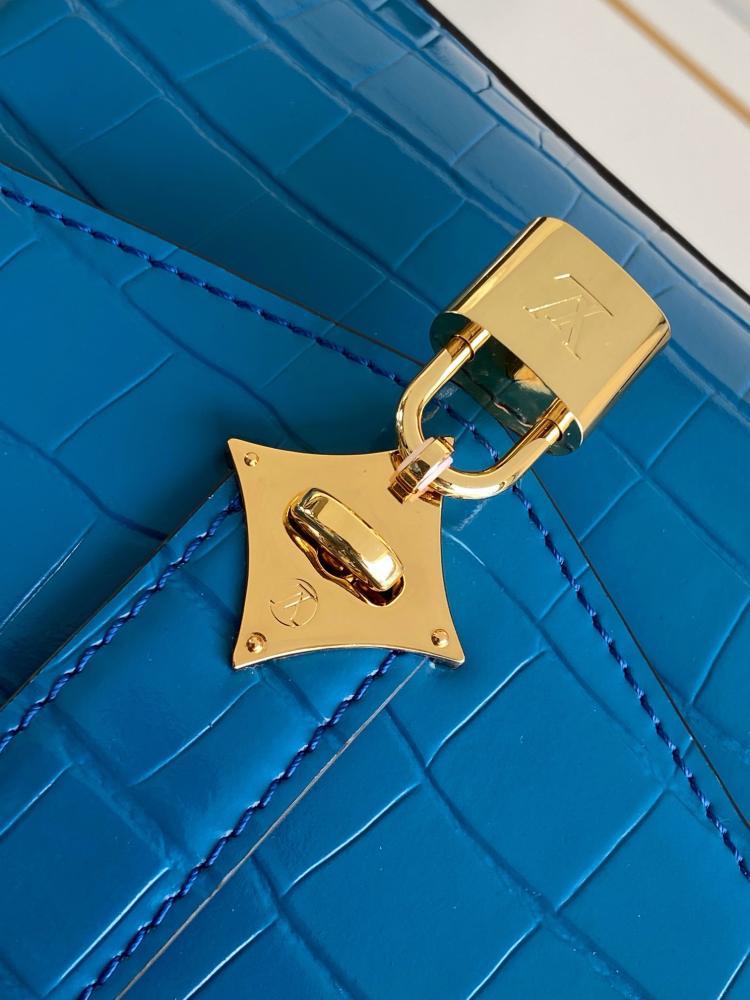 Louis Vuitton mini 19CM