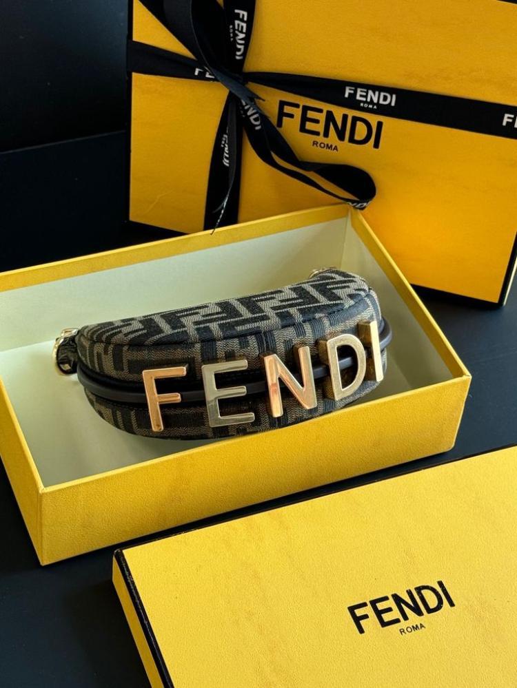 Fendi Nano Fendigraphy 16CM