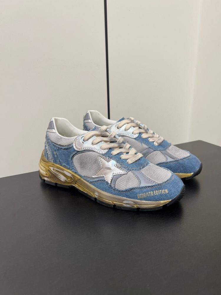 GOLDEN GOOSE