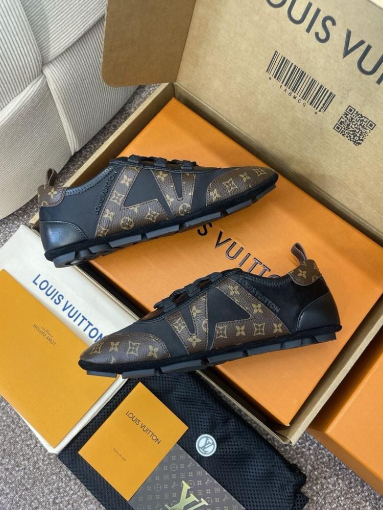 LOUIS VUITTON مقاس 38