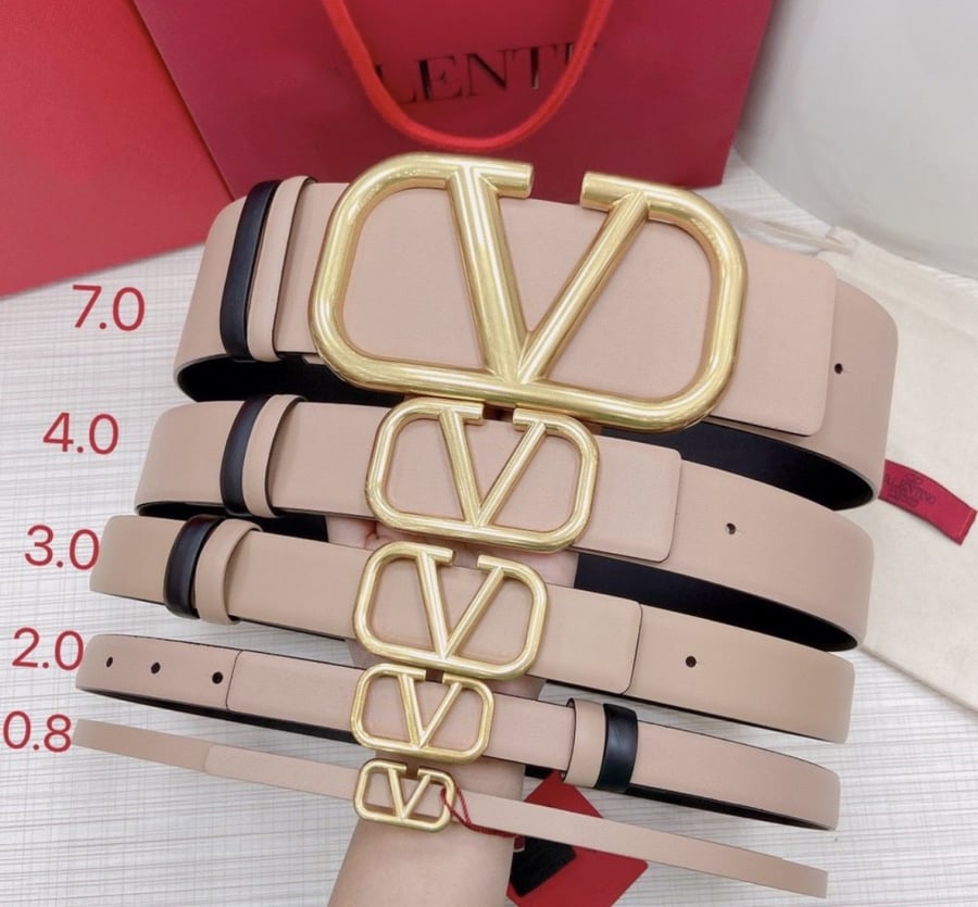 Valentino  ينلبس جهتين