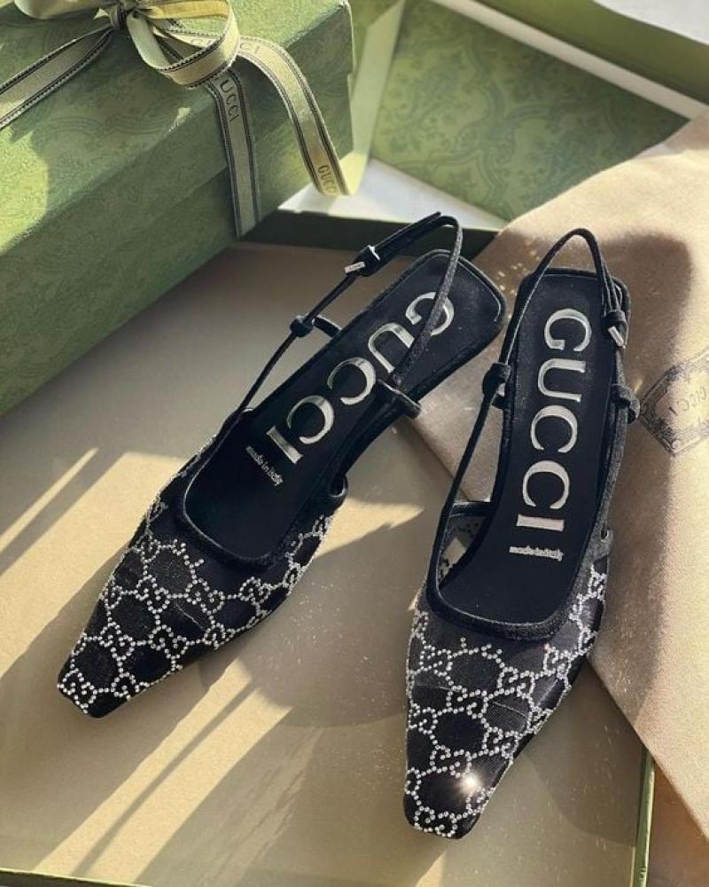 GUCCI مقاس 40