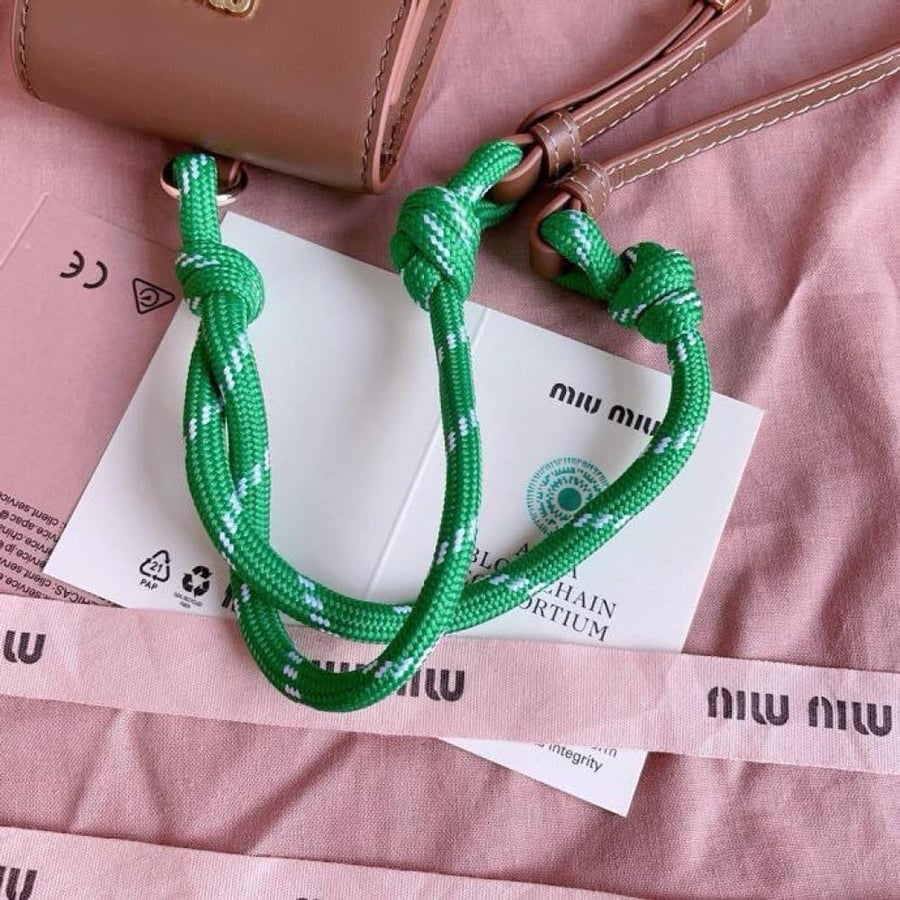 MIUMIU