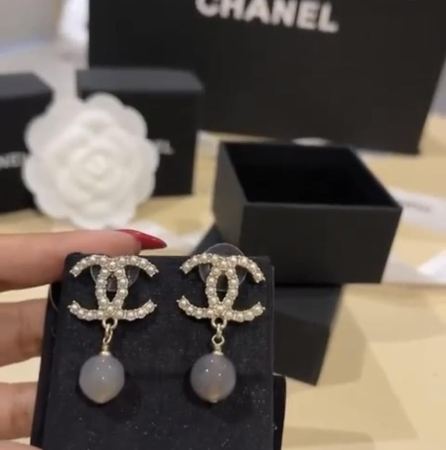 Chanel حجم كبير