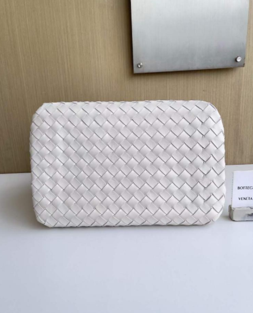 BOTTEGA Large Parachute 30cm اوف وايت