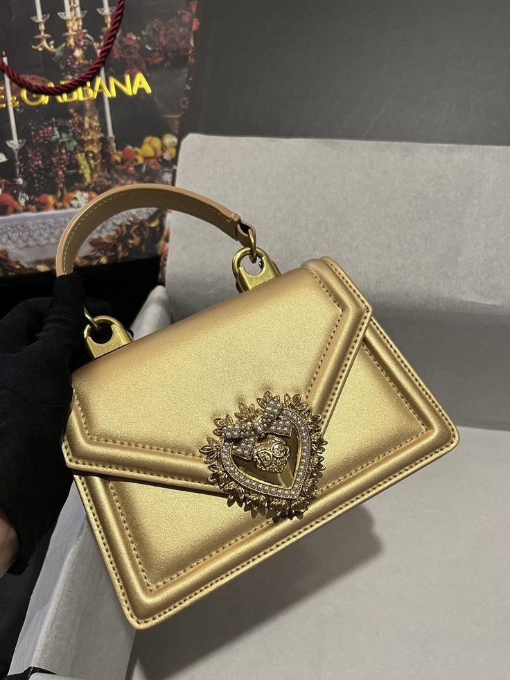 Dolce&Dabbana 19CM
