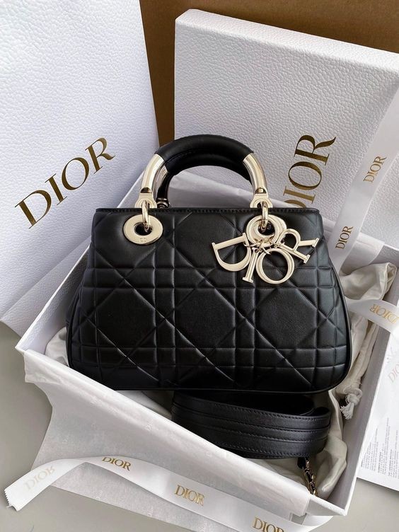 DIOR 23CM