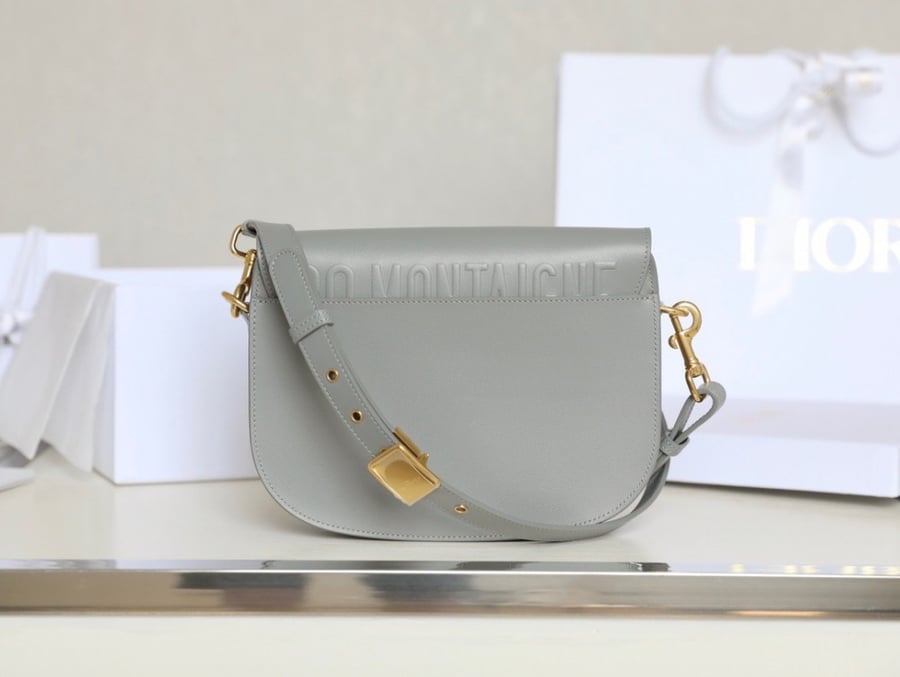 DIOR BOBBY  22CM