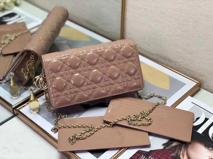 DIOR 21,5CM