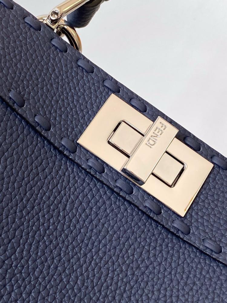 FENDI Peekaboo small 27CM