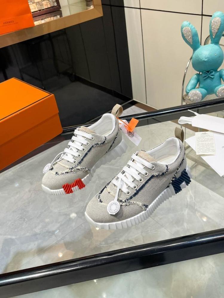 HERMÈS