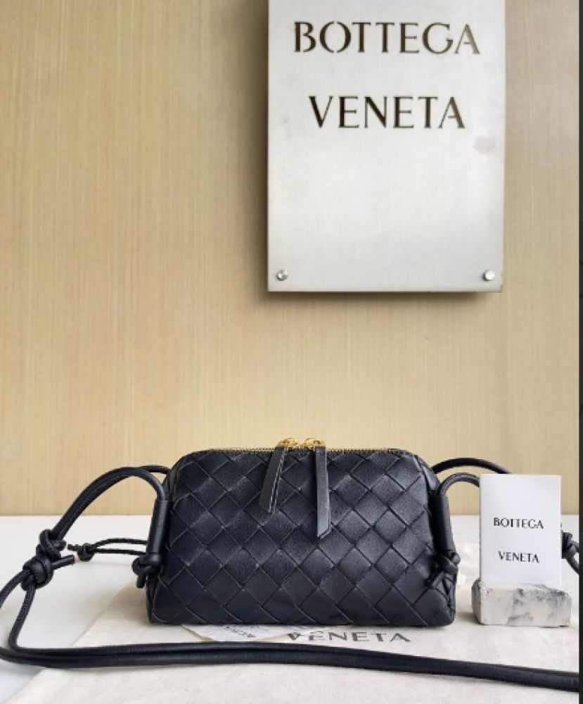 BOTTEGA Concert Pouch 18.5CM