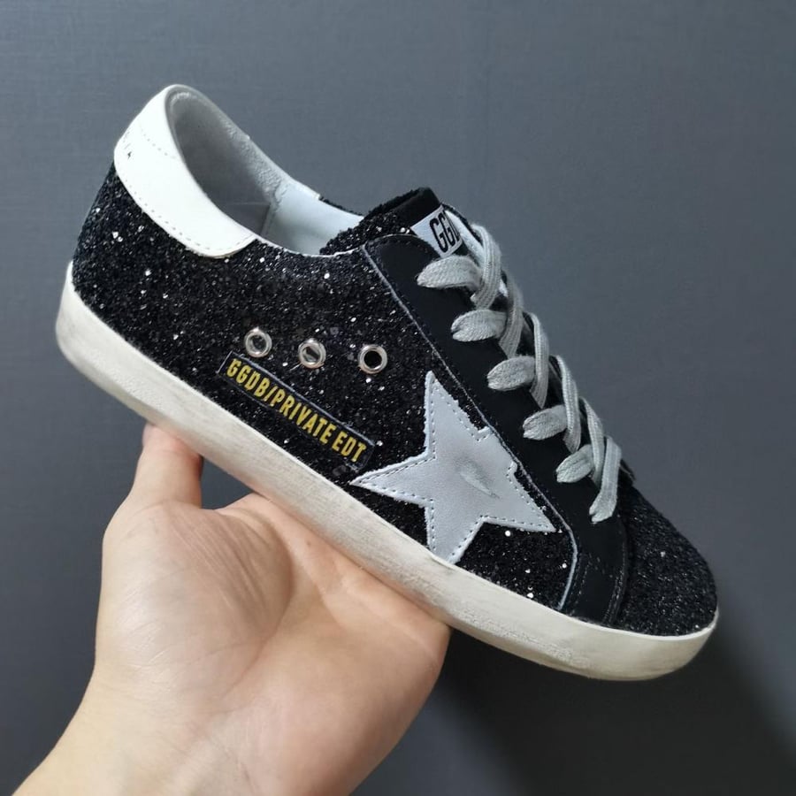 GOLDEN GOOSE