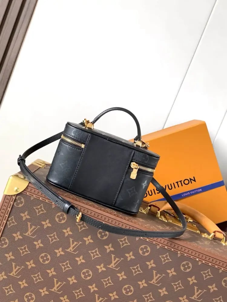 Louis Vuitton 19cm