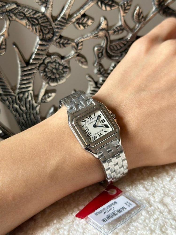 Cartier وسط