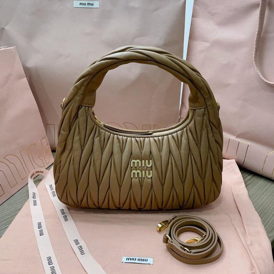 MIUMIU 20CM
