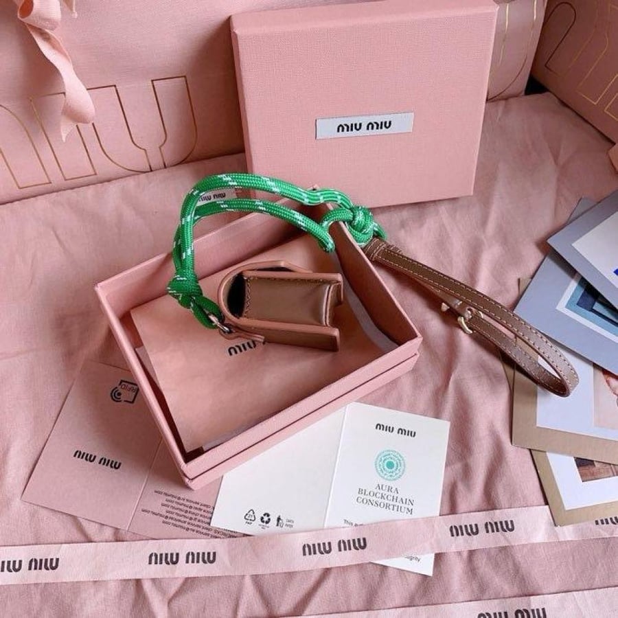 MIUMIU