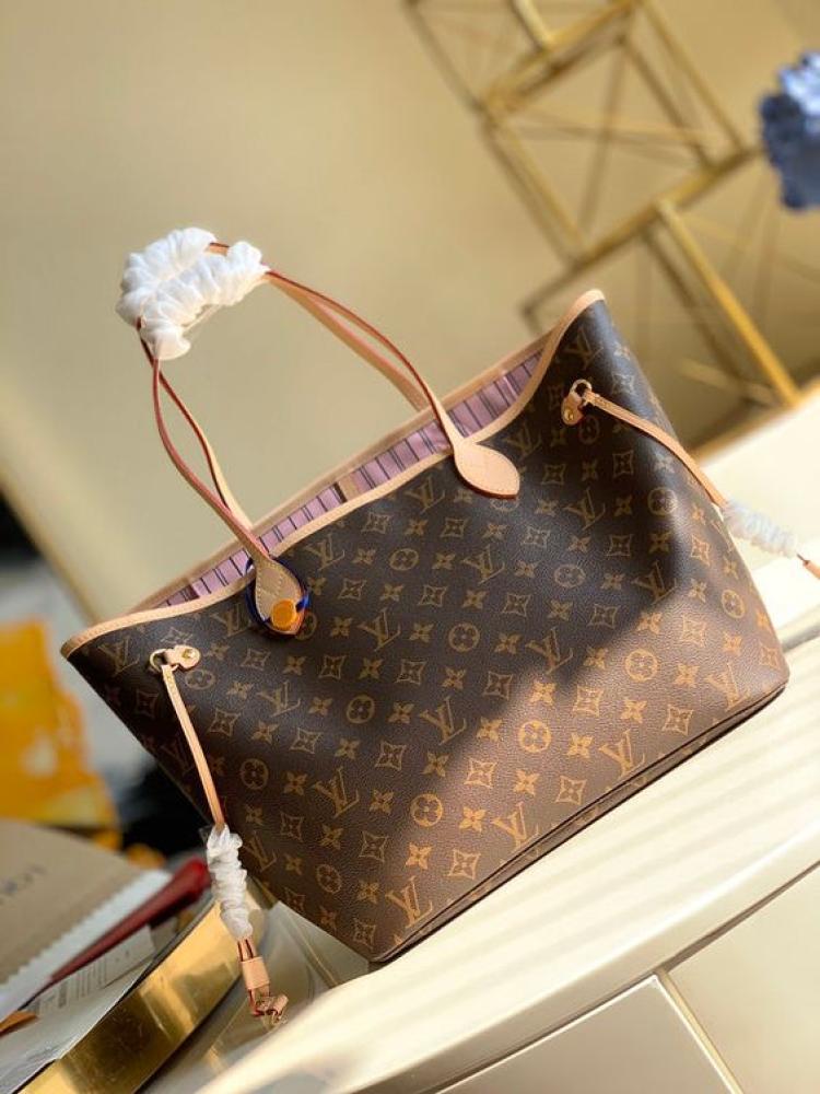 Louis Vuitton MM