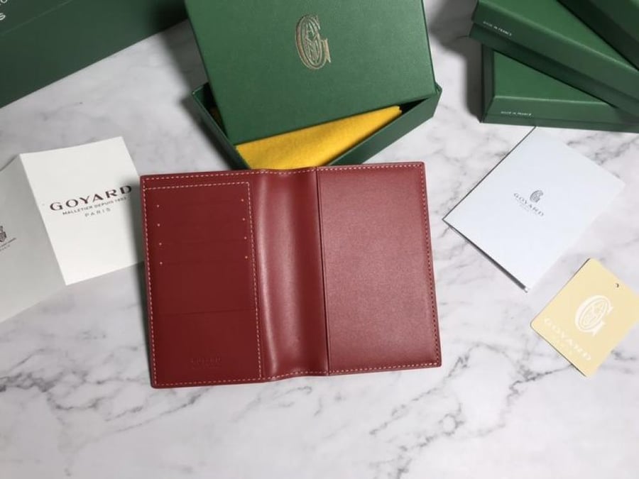 GOYARD حامل جواز السفر