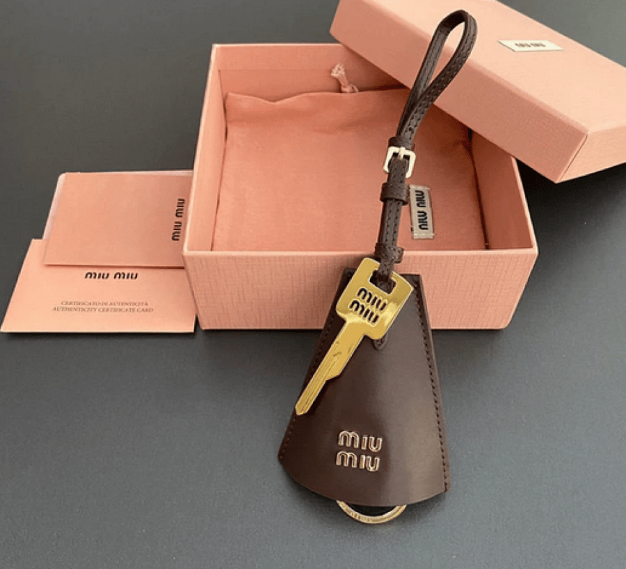 MIUMIU