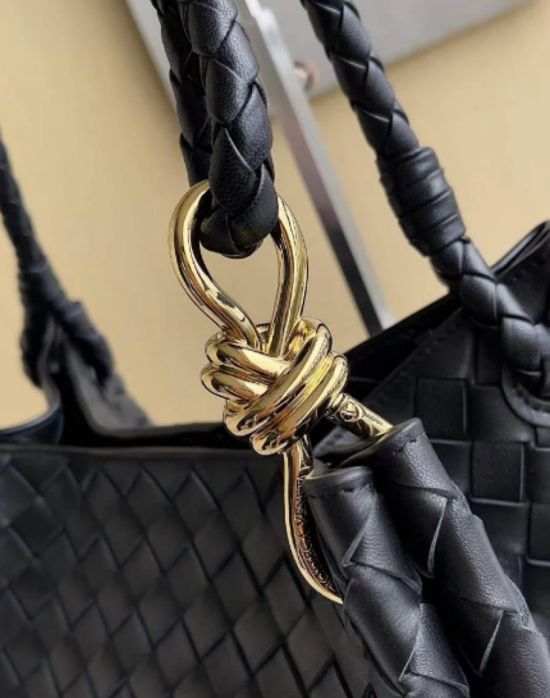 BOTTEGA Large Parachute 30cm