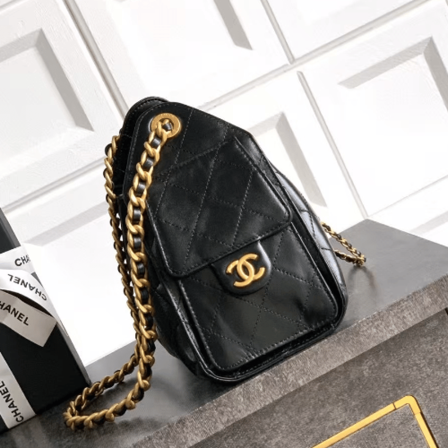 CAHNEL MINI لماع