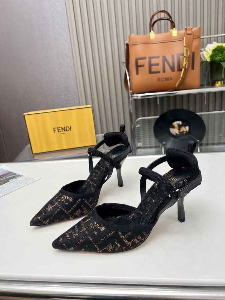 FENDI  مقاس 38