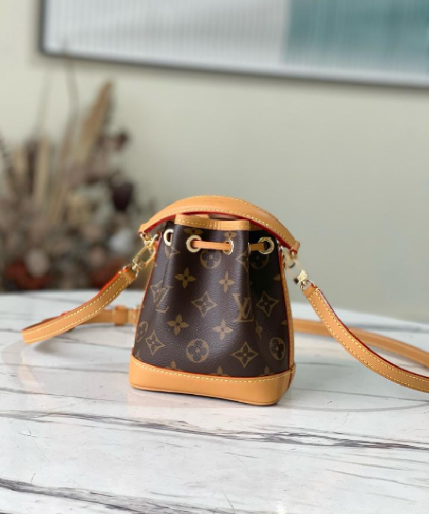 Louis Vuitton 11cm