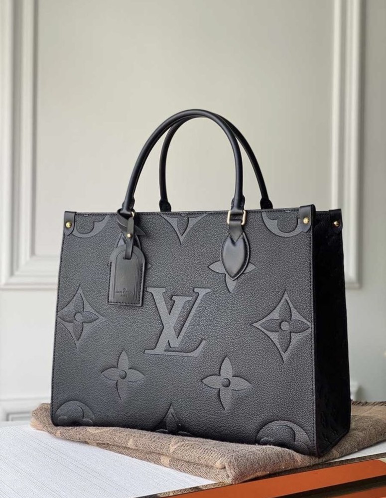 Louis Vuitton GG41CM