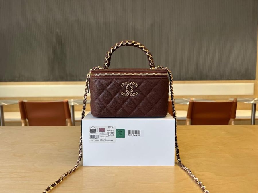 CHANEl 17CM