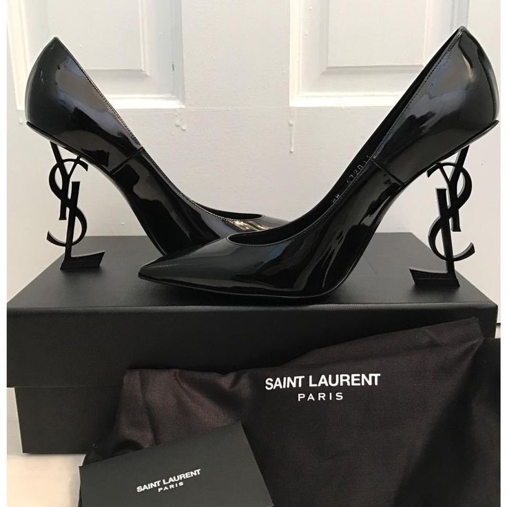 SAINT LAURENT